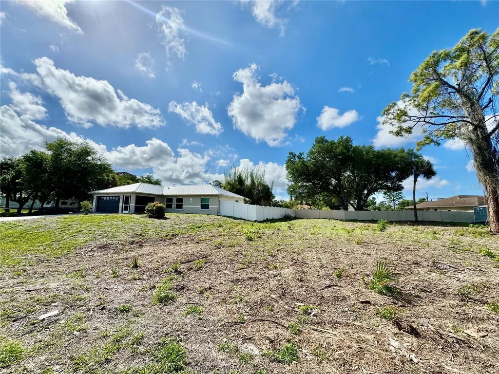 3659 Donahue Avenue North Port FL 34288