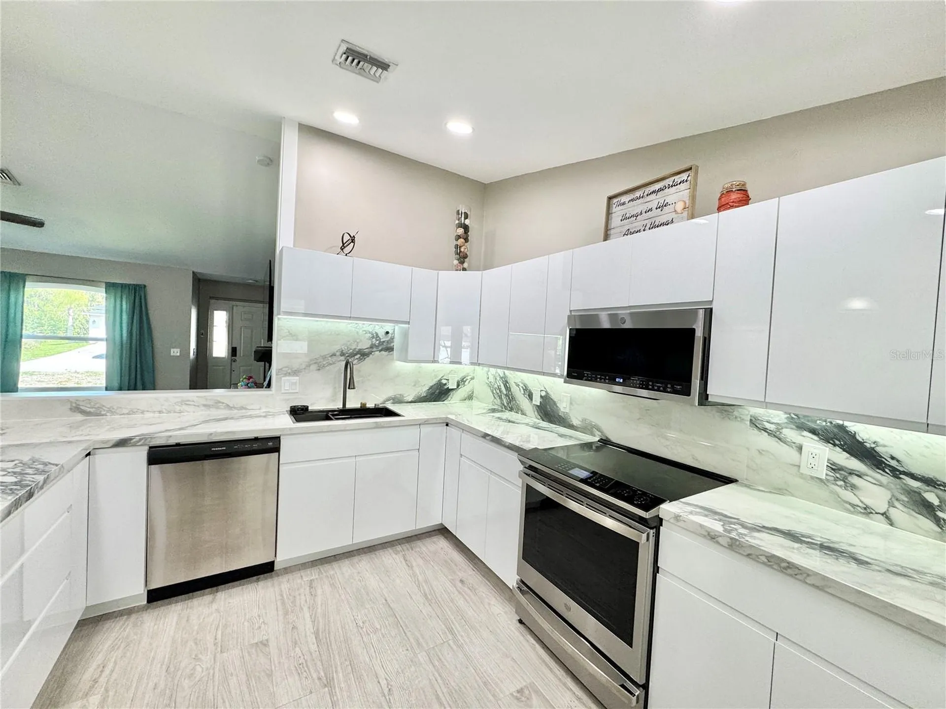 3659 Donahue Avenue North Port FL 34288
