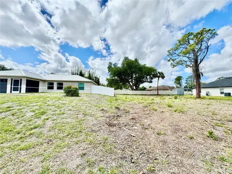3659 Donahue Avenue North Port FL 34288