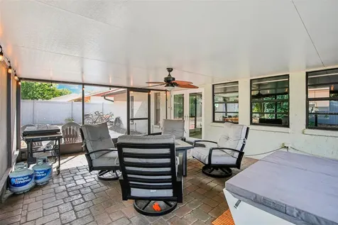 5753 Colonial Oaks Boulevard Sarasota FL 34232