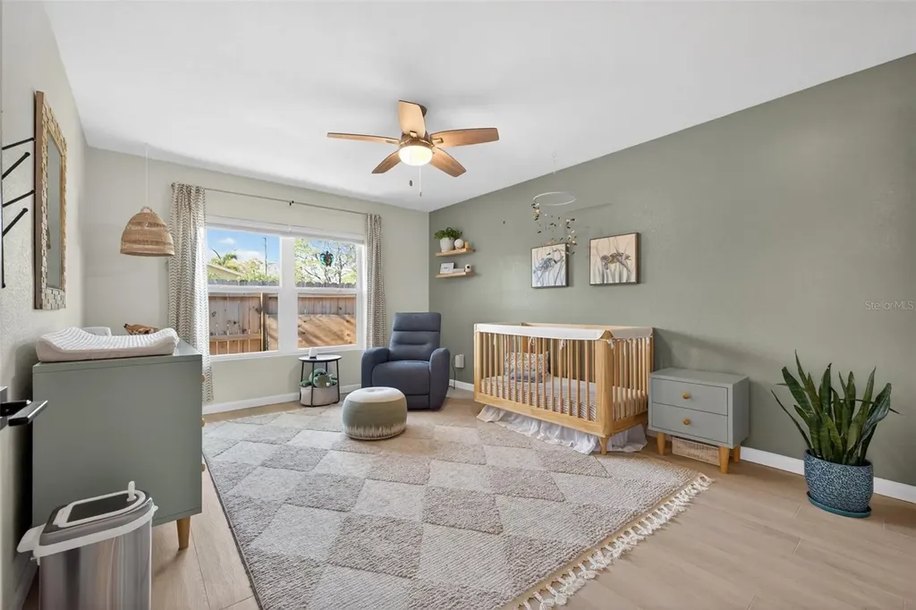 8848 Sunlit Cove Drive NE St Petersburg FL 33702