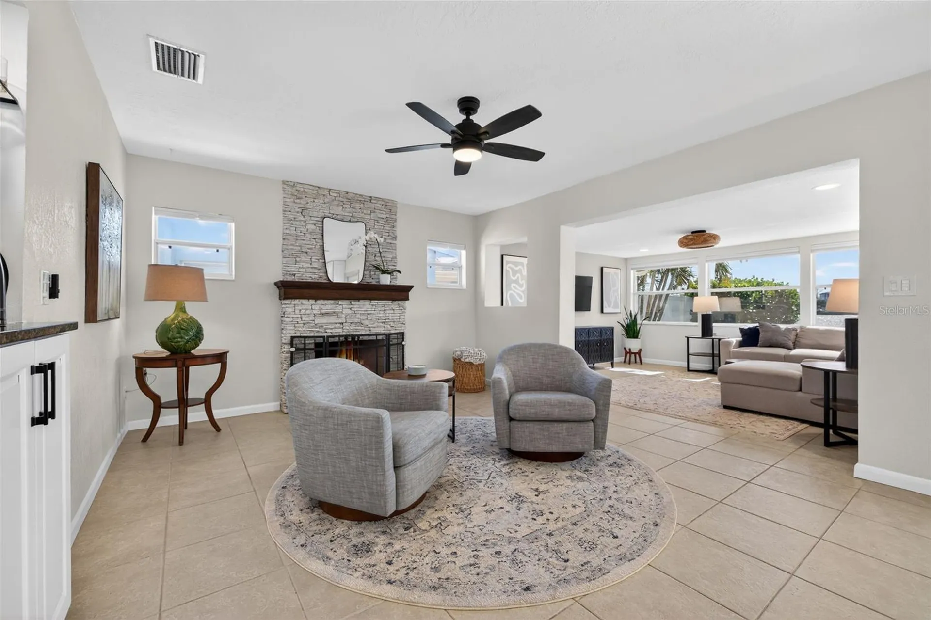 8848 Sunlit Cove Drive NE St Petersburg FL 33702