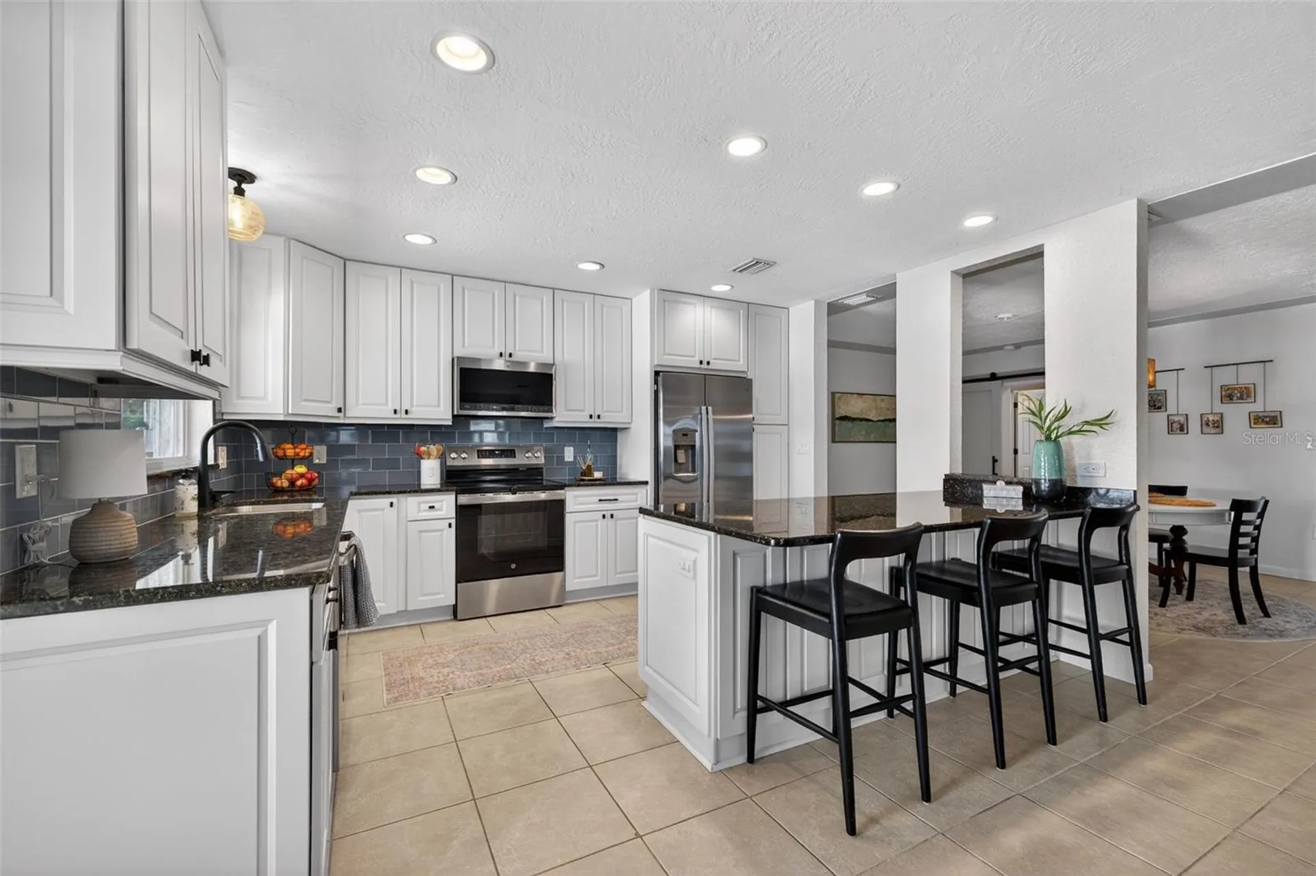 8848 Sunlit Cove Drive NE St Petersburg FL 33702