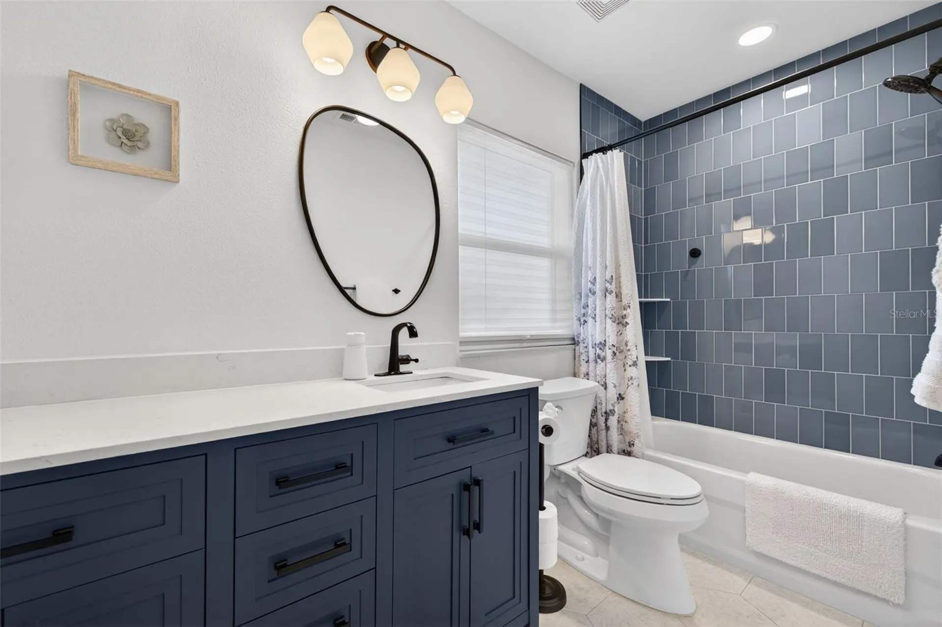 8848 Sunlit Cove Drive NE St Petersburg FL 33702