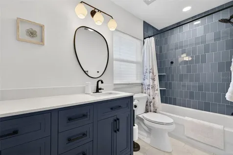 8848 Sunlit Cove Drive NE St Petersburg FL 33702