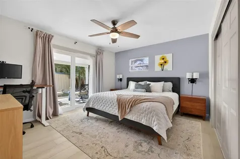 8848 Sunlit Cove Drive NE St Petersburg FL 33702