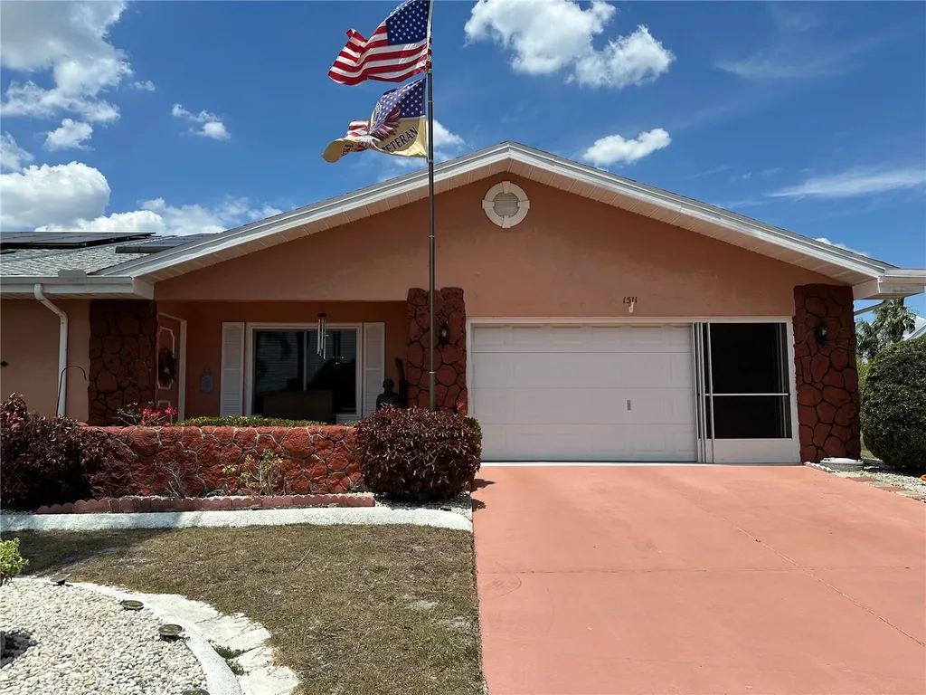 1511 Cloister Drive Sun City Center FL 33573