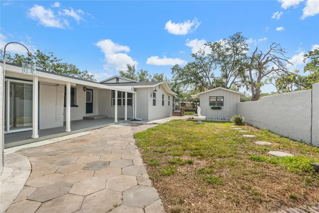 5822 River Road New Port Richey FL 34652