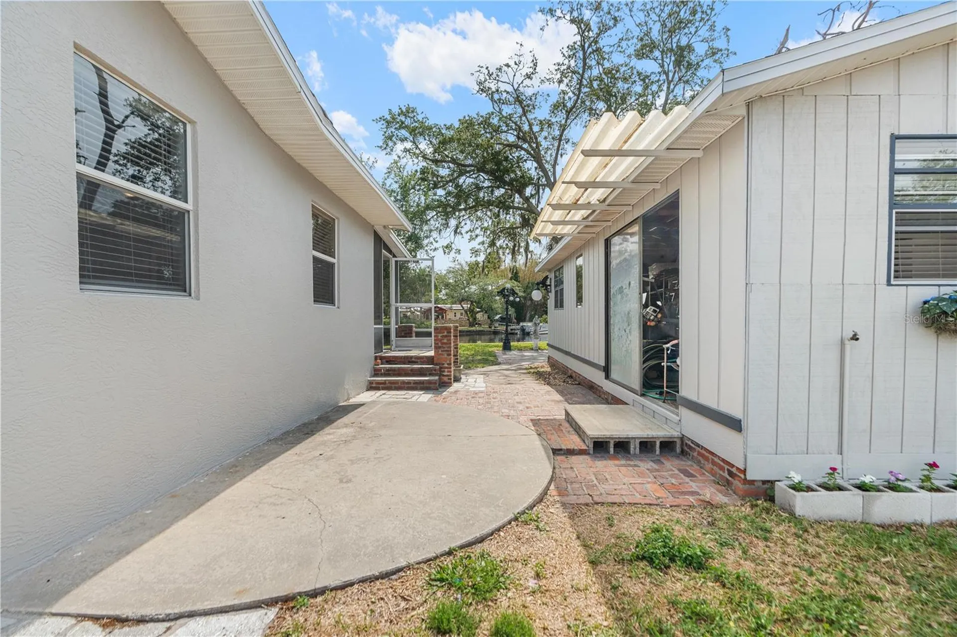 5822 River Road New Port Richey FL 34652