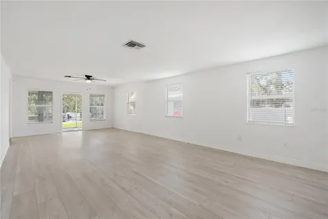 5822 River Road New Port Richey FL 34652