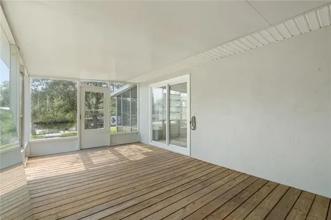 5822 River Road New Port Richey FL 34652