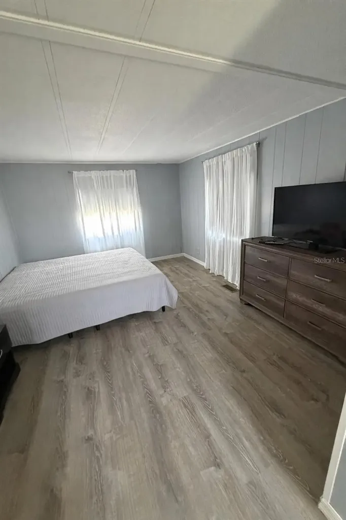 522 Parkwood Avenue North Port FL 34287
