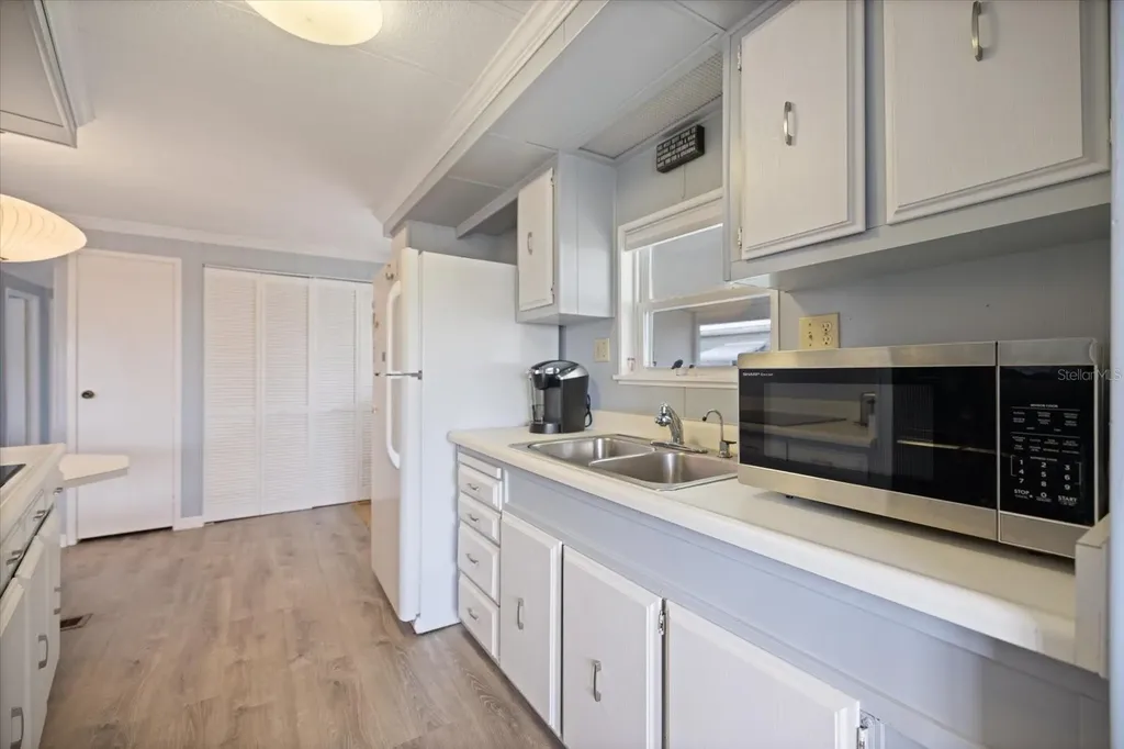 522 Parkwood Avenue North Port FL 34287