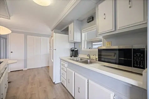522 Parkwood Avenue North Port FL 34287