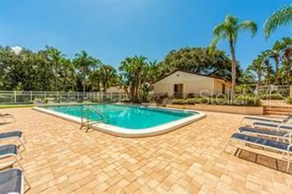 288 Salem Street Safety Harbor FL 34695