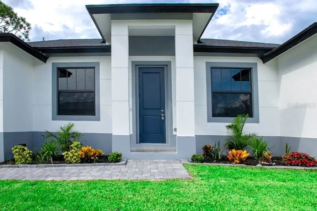 15633 Lakeland Circle Port Charlotte FL 33981