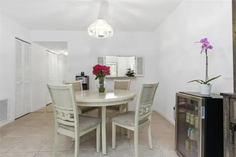 1628 Clower Creek Drive Sarasota FL 34231
