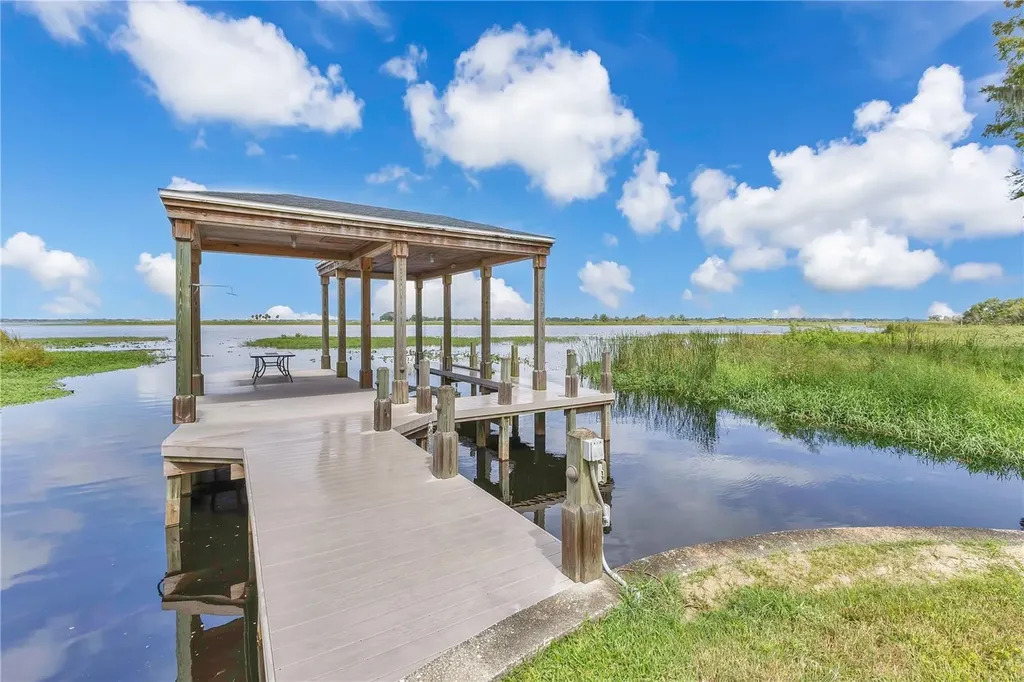 1604 Regal Cove Court Kissimmee FL 34744