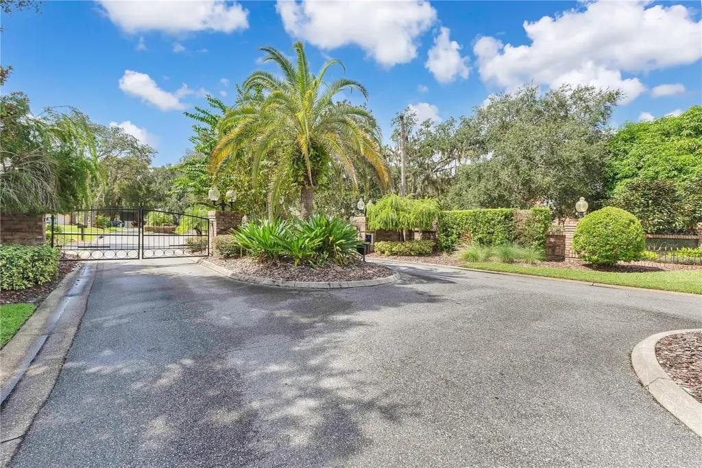 1604 Regal Cove Court Kissimmee FL 34744