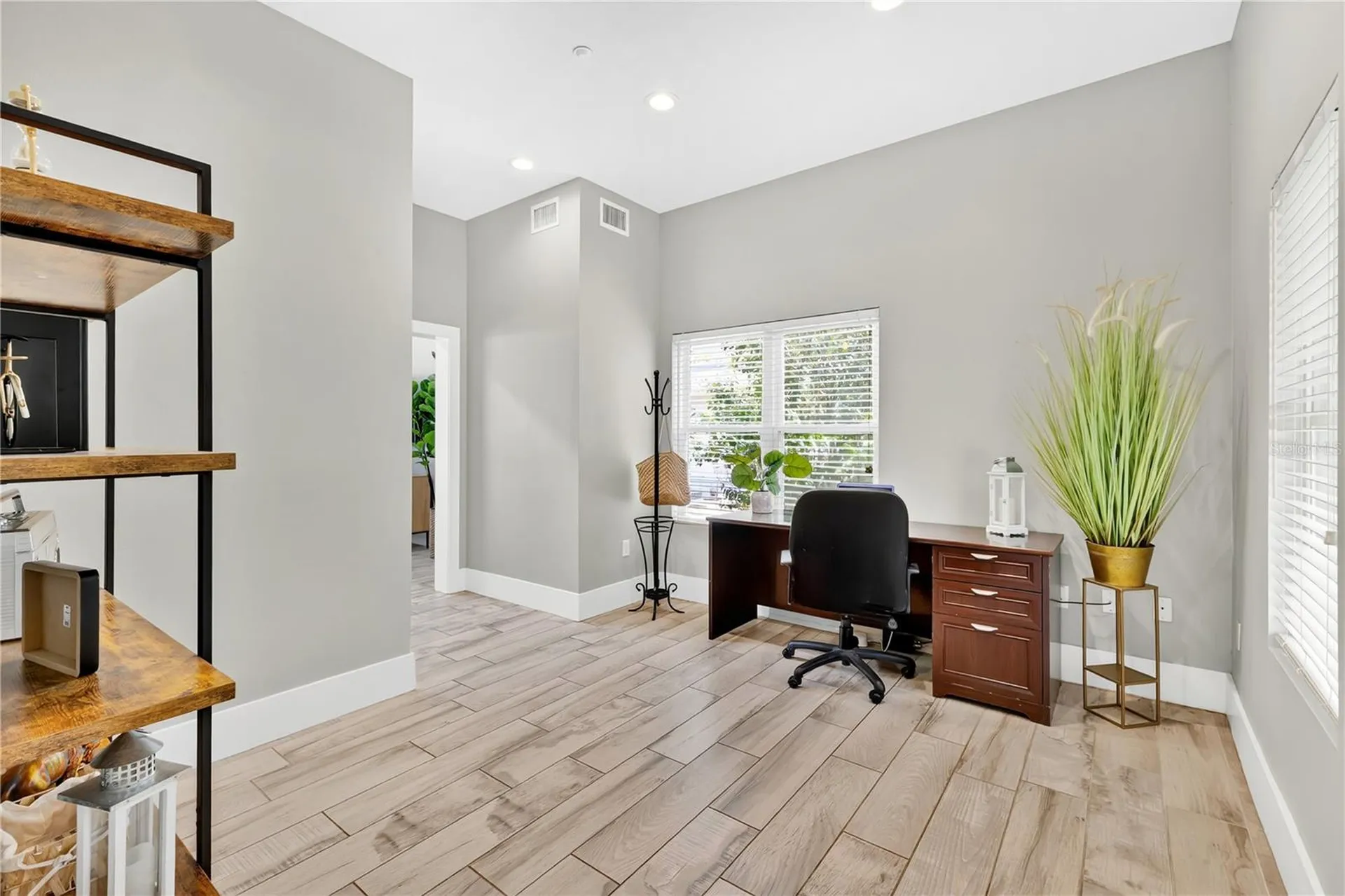 1604 Regal Cove Court Kissimmee FL 34744