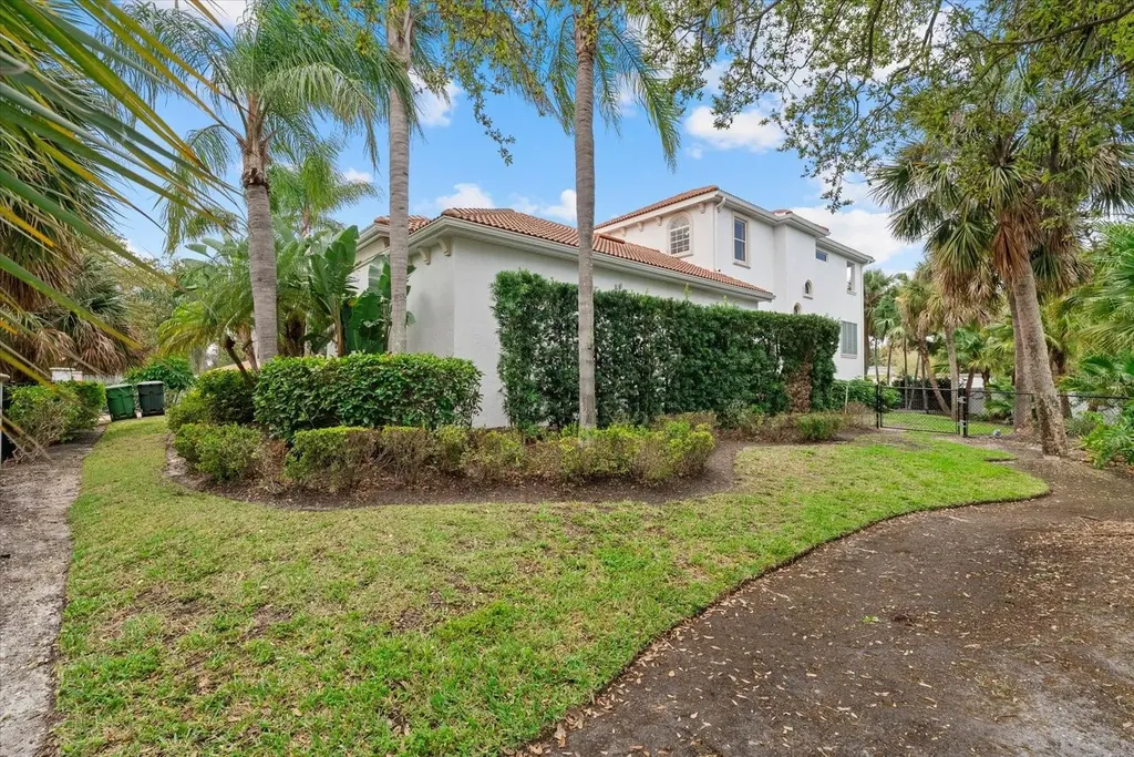3508 La Paloma Avenue Sarasota FL 34242