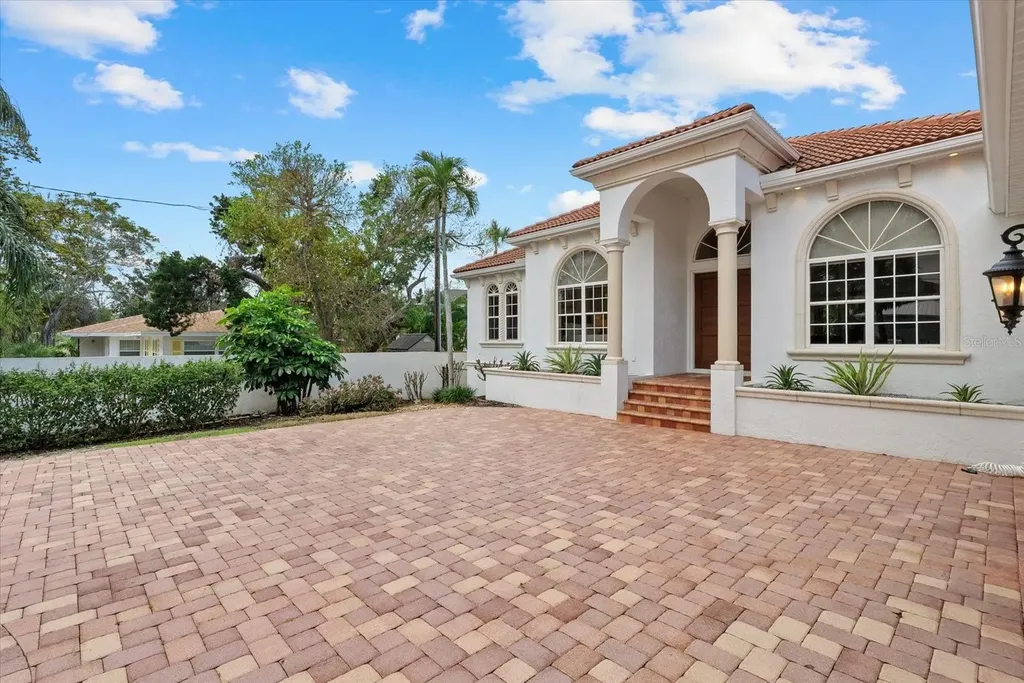 3508 La Paloma Avenue Sarasota FL 34242
