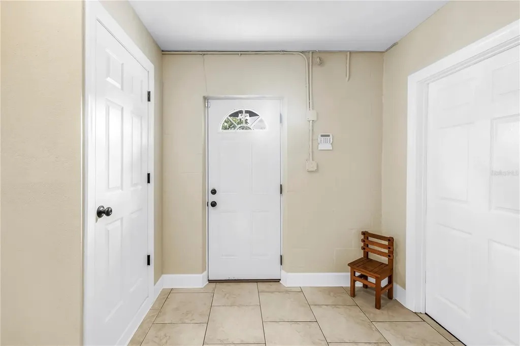 786 59th Avenue NE St Petersburg FL 33703