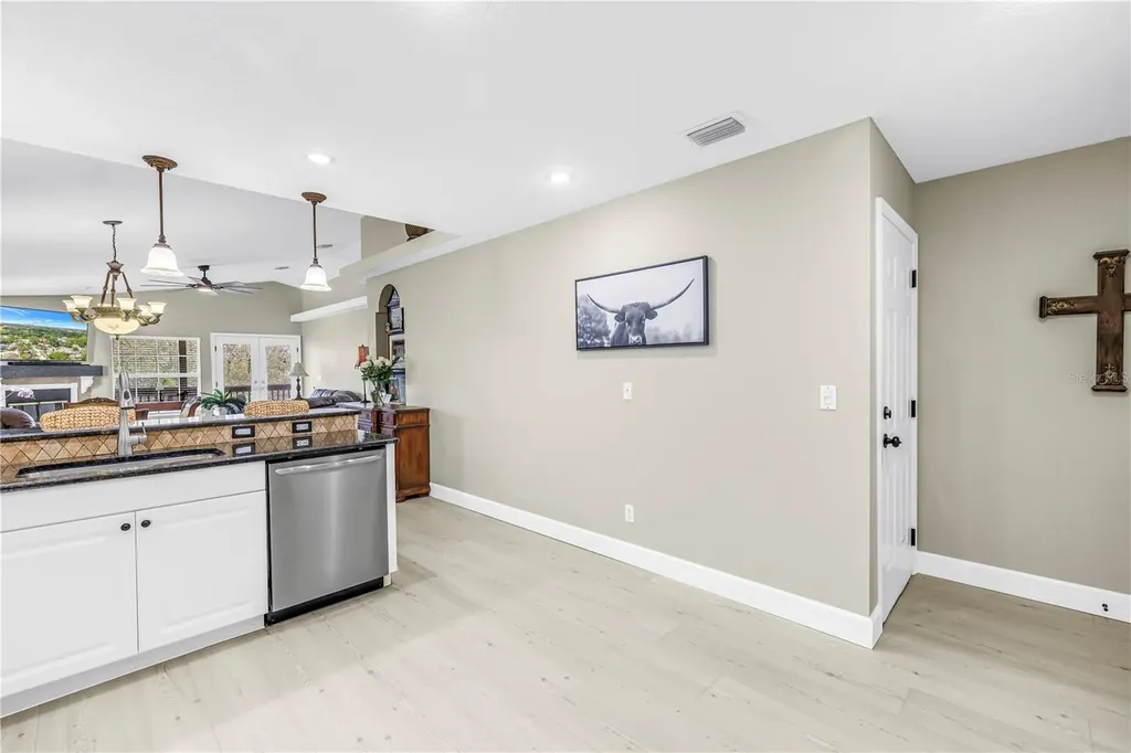 786 59th Avenue NE St Petersburg FL 33703