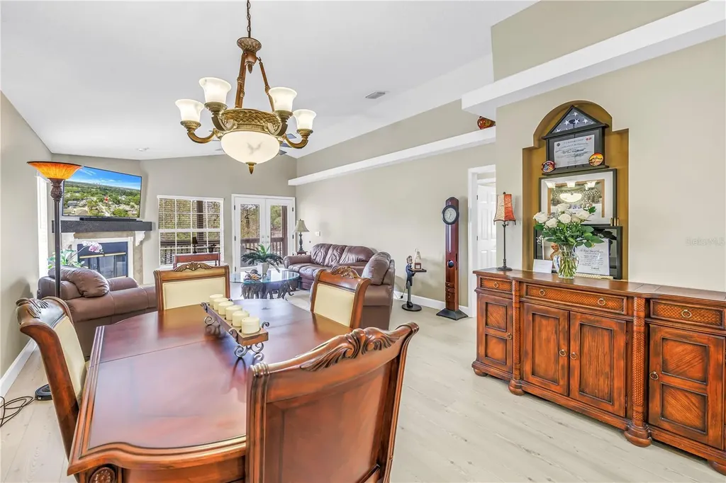 786 59th Avenue NE St Petersburg FL 33703