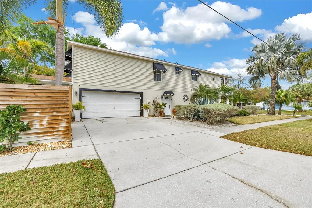 786 59th Avenue NE St Petersburg FL 33703