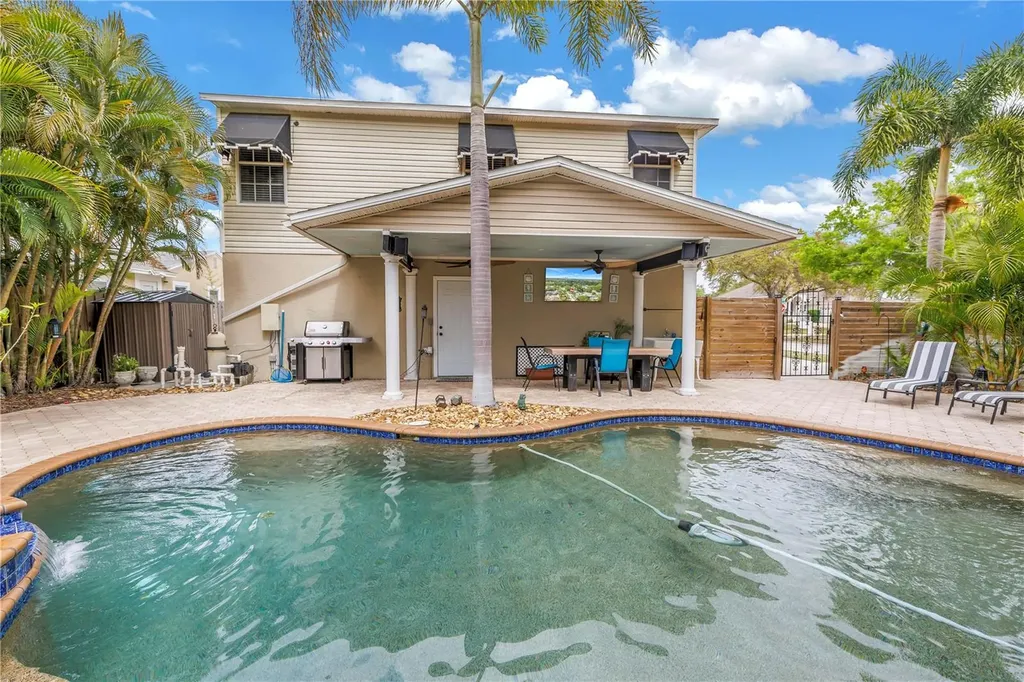 786 59th Avenue NE St Petersburg FL 33703