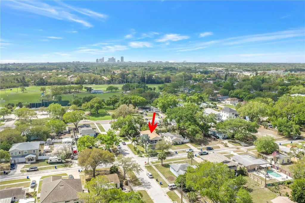 786 59th Avenue NE St Petersburg FL 33703