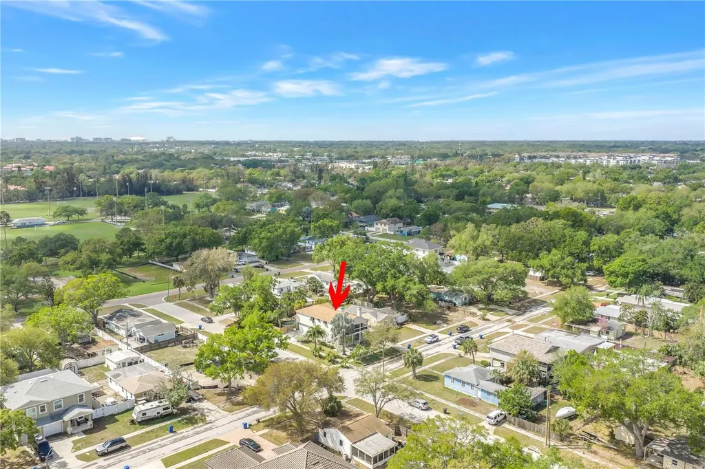 786 59th Avenue NE St Petersburg FL 33703
