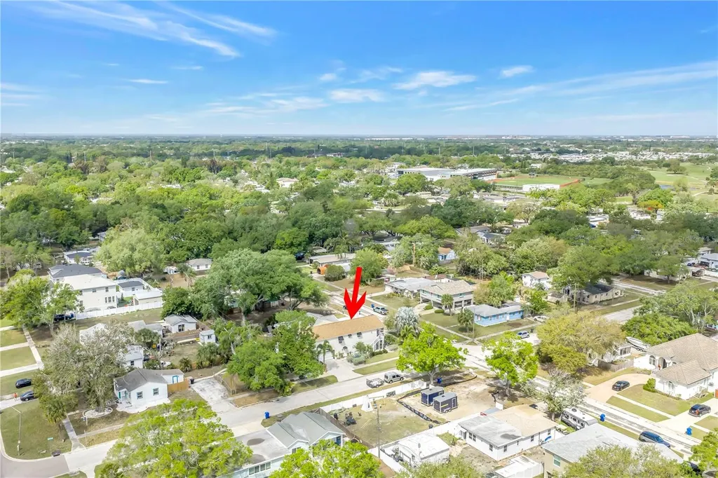 786 59th Avenue NE St Petersburg FL 33703
