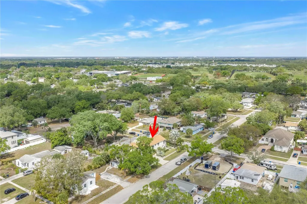 786 59th Avenue NE St Petersburg FL 33703