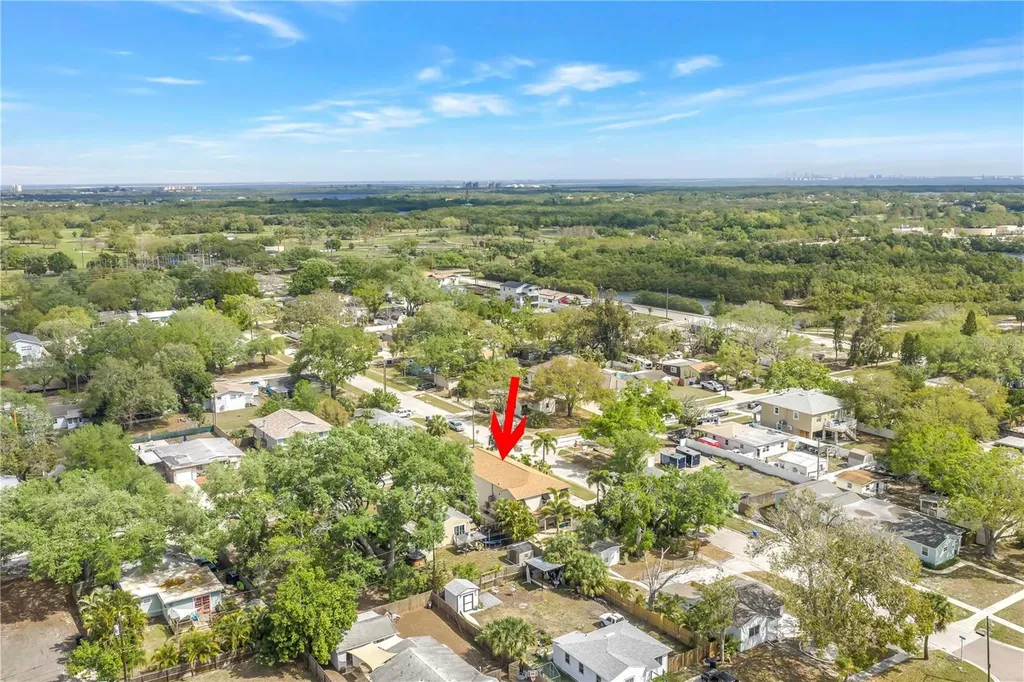 786 59th Avenue NE St Petersburg FL 33703