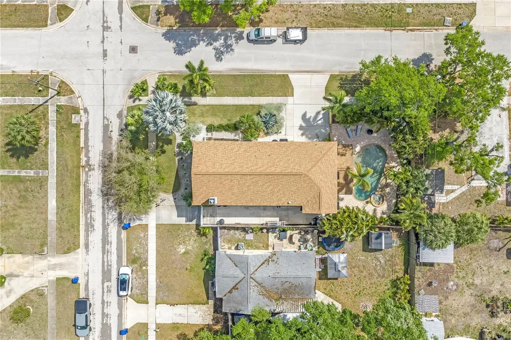 786 59th Avenue NE St Petersburg FL 33703