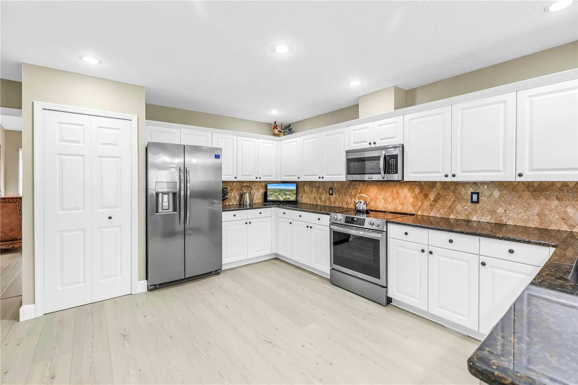 786 59th Avenue NE St Petersburg FL 33703