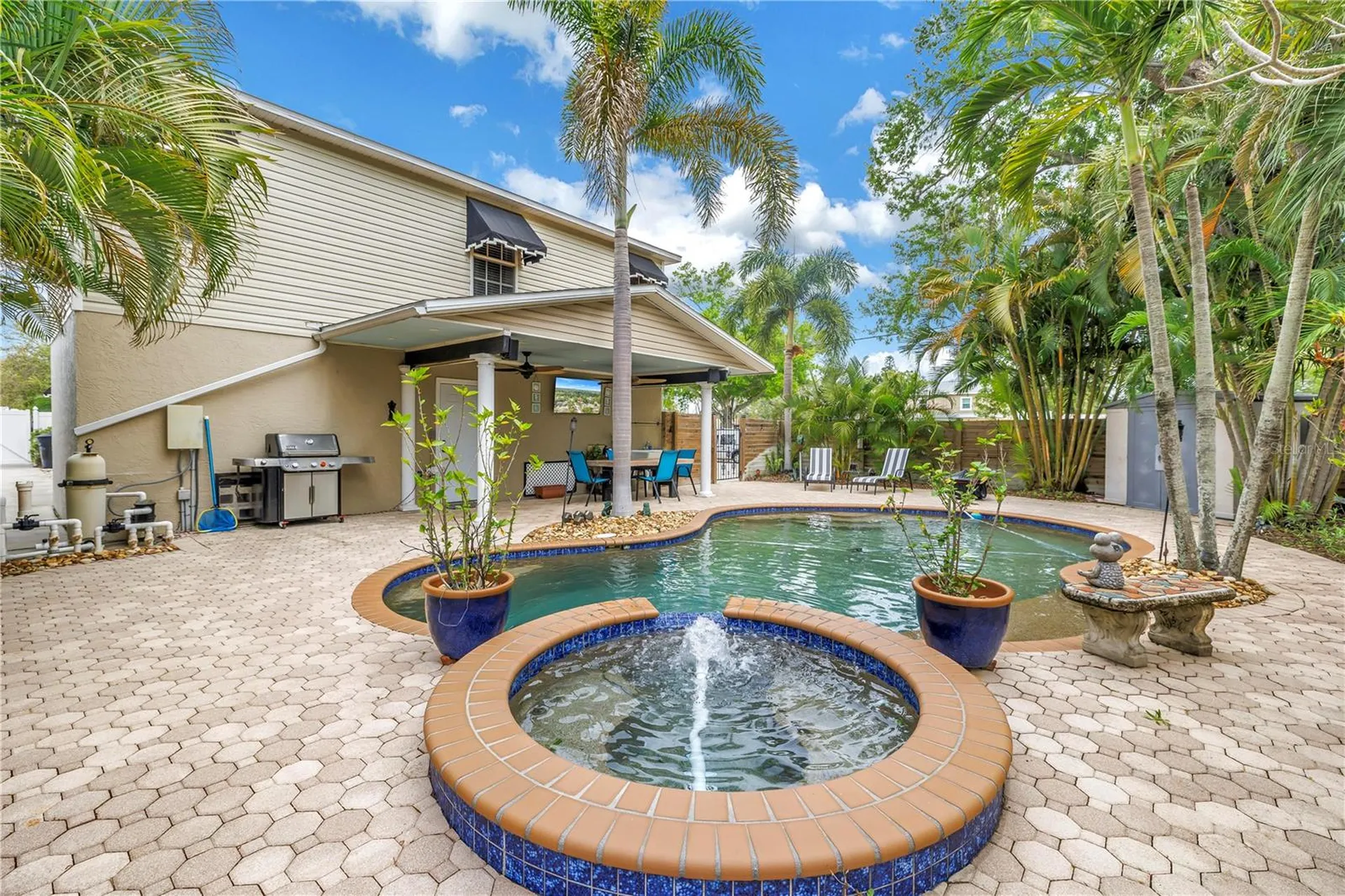 786 59th Avenue NE St Petersburg FL 33703