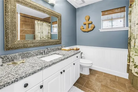 786 59th Avenue NE St Petersburg FL 33703