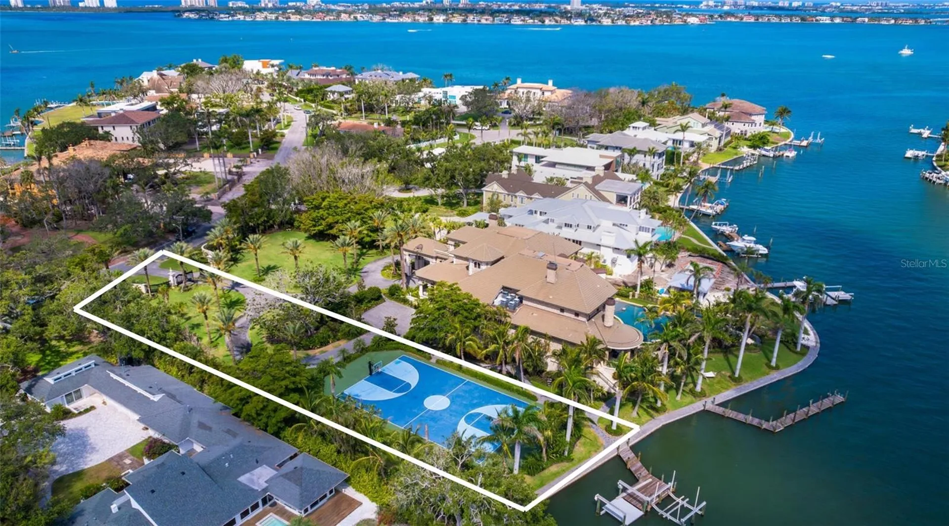 1435 Hillview Drive Sarasota FL 34239