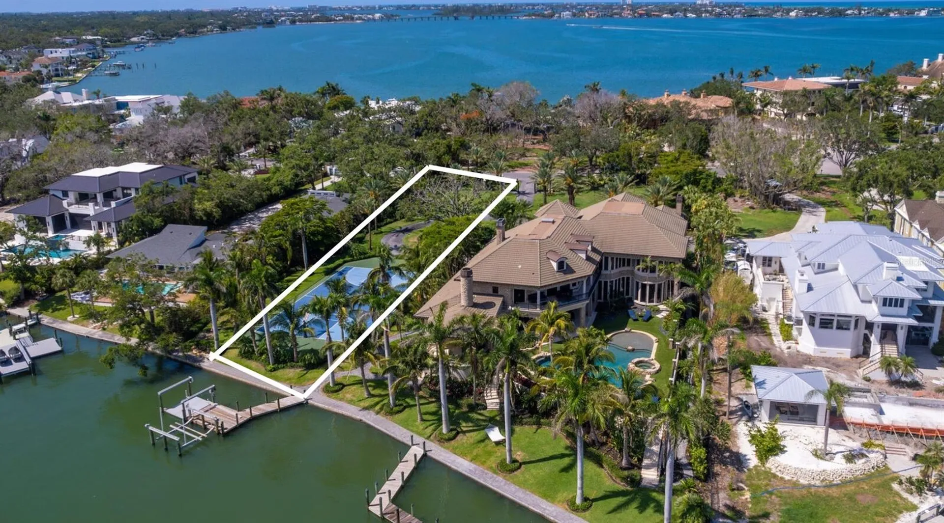 1435 Hillview Drive Sarasota FL 34239