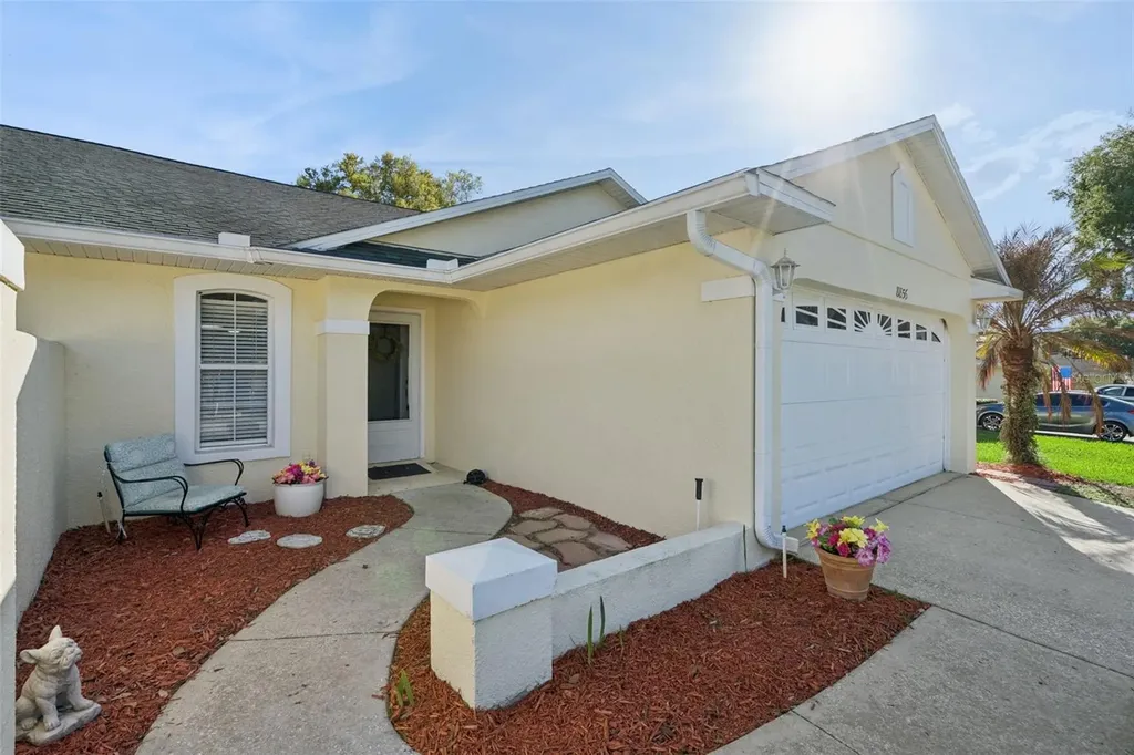 8856 Courtyard Lane Groveland FL 34736