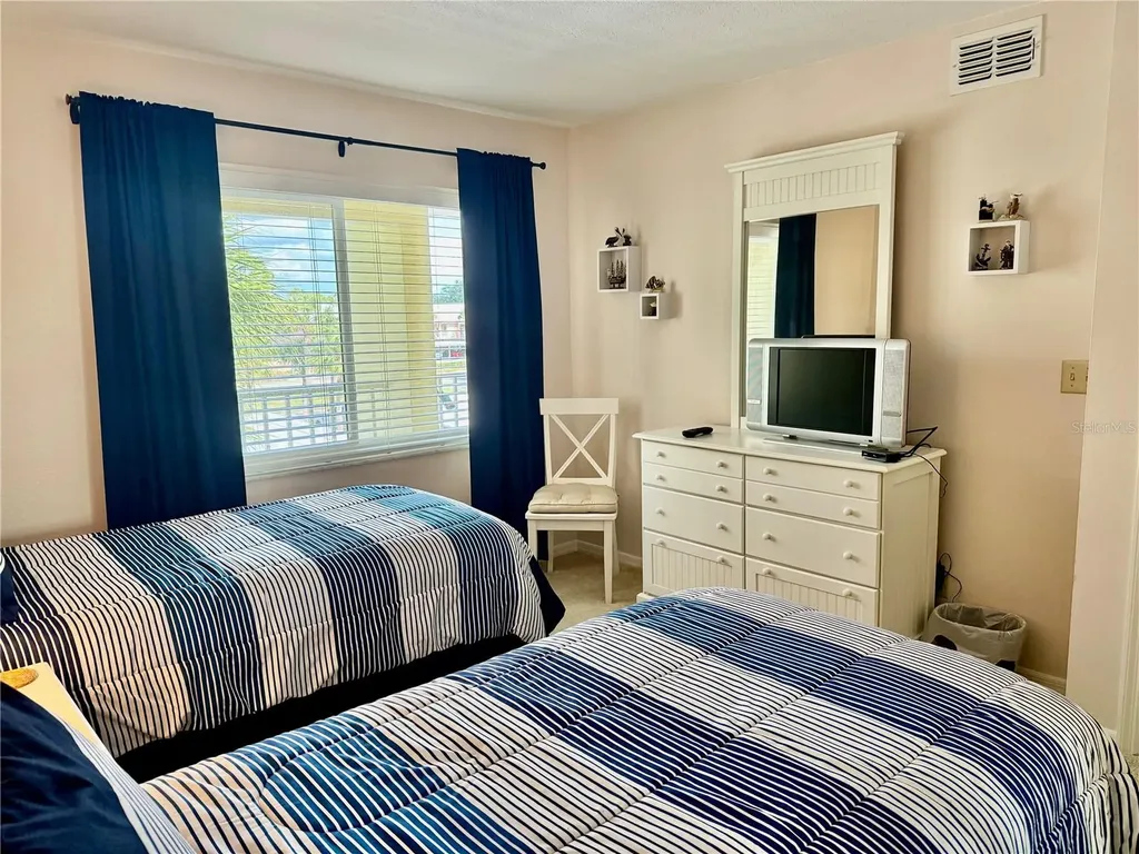 433 Cerromar Lane Venice FL 34293