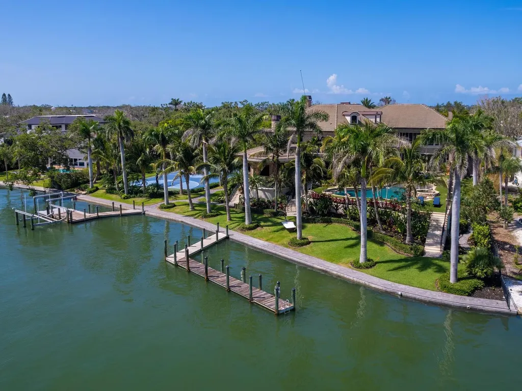 1423 Hillview Drive Sarasota FL 34239