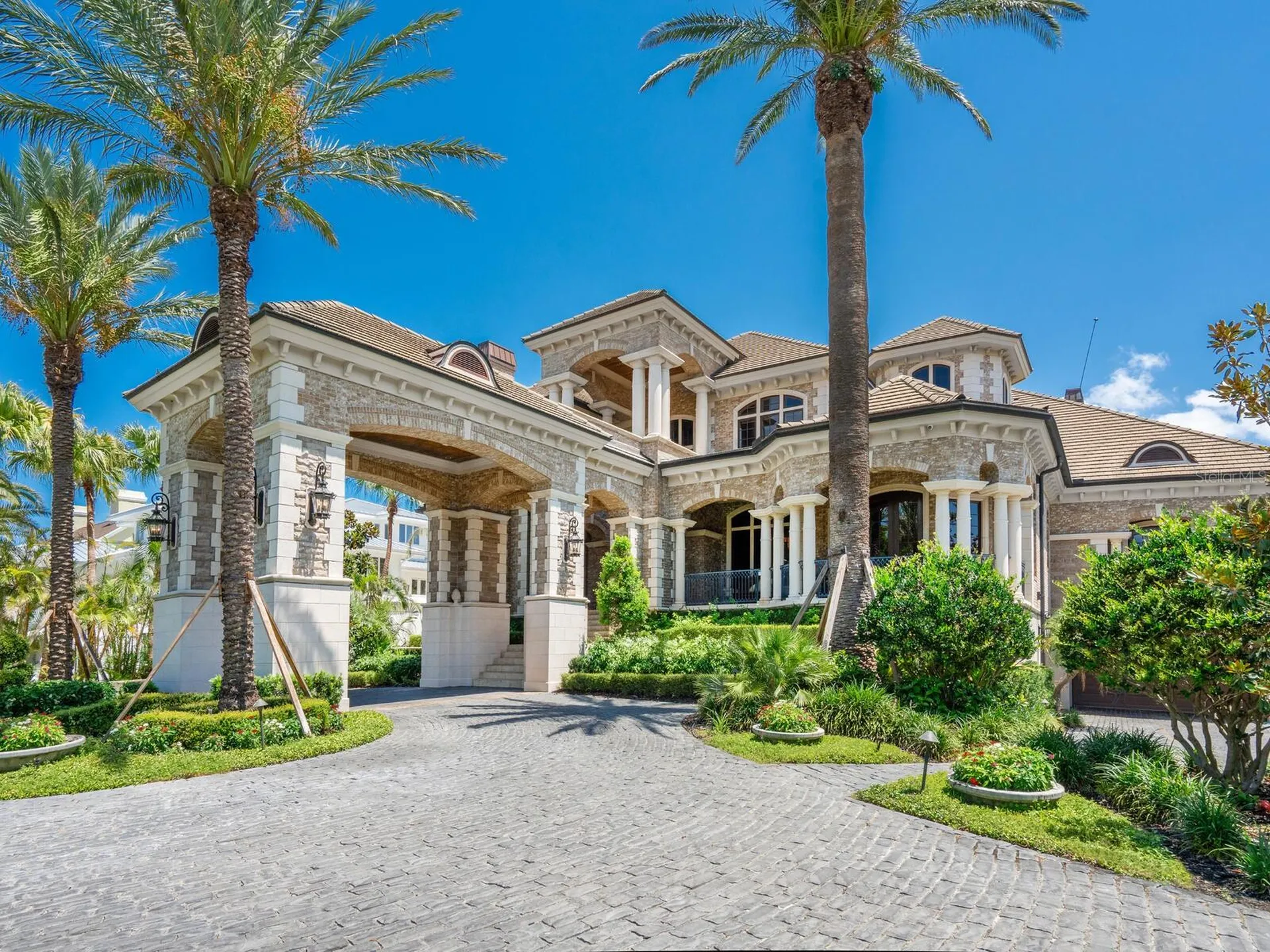 1423 Hillview Drive Sarasota FL 34239