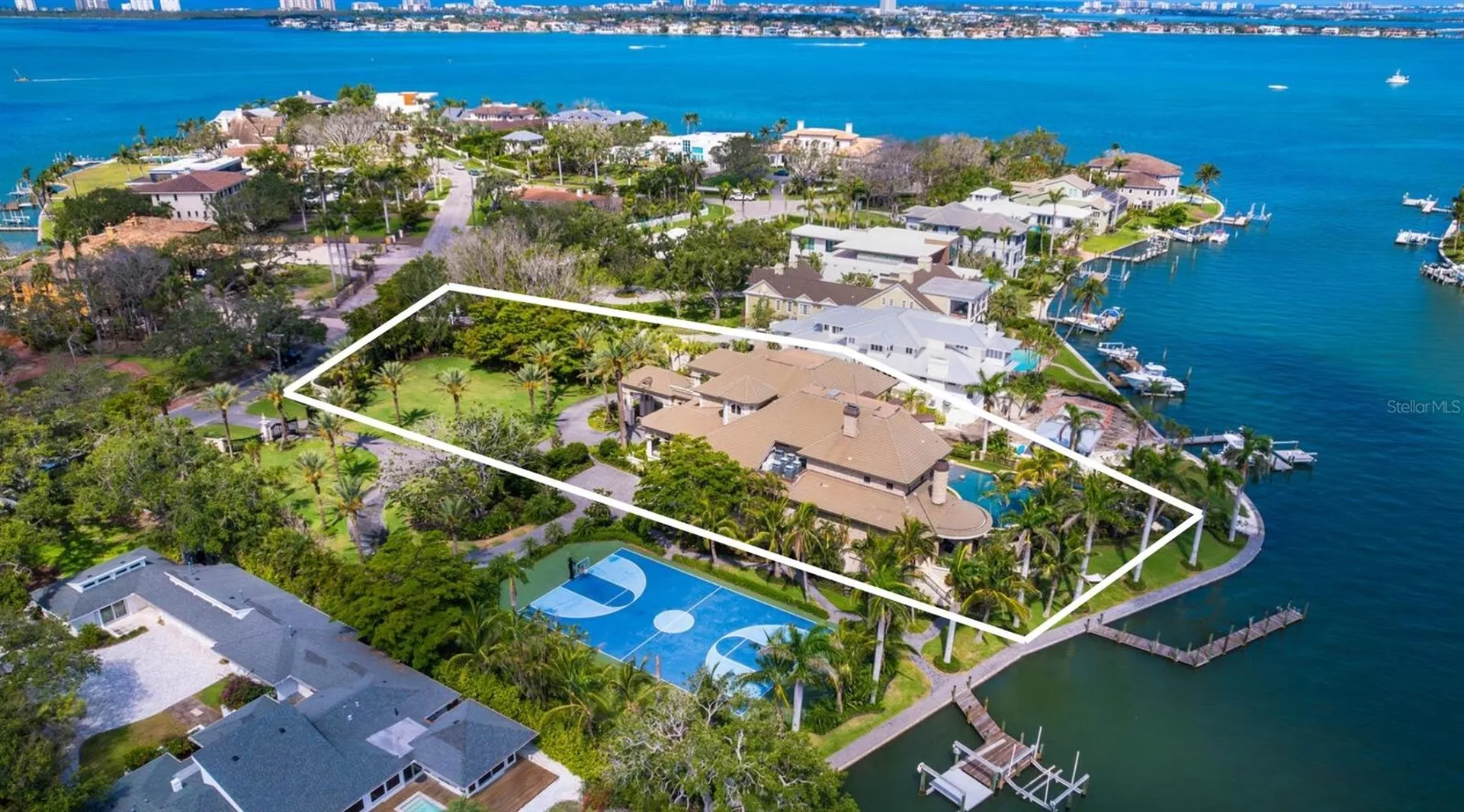 1423 Hillview Drive Sarasota FL 34239