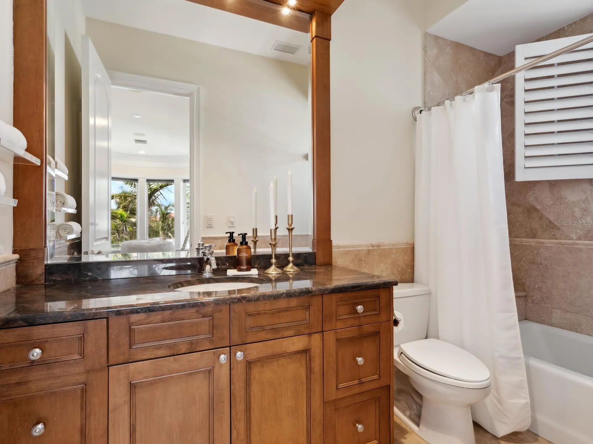 1423 Hillview Drive Sarasota FL 34239