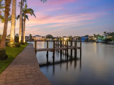 1423 Hillview Drive Sarasota FL 34239