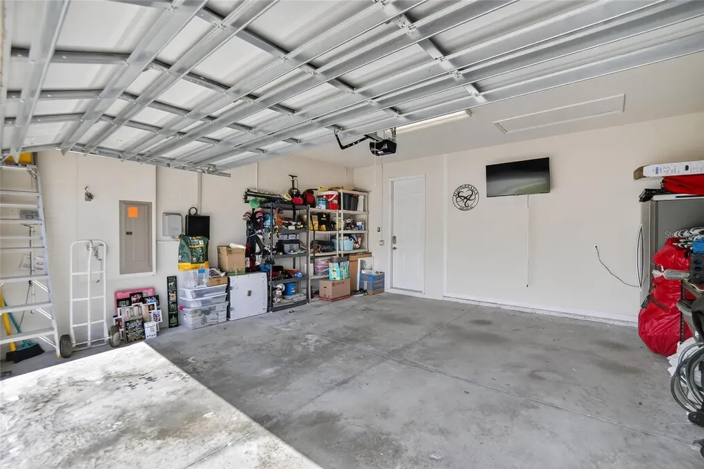 5601 Kingsley Corner Way Lithia FL 33547